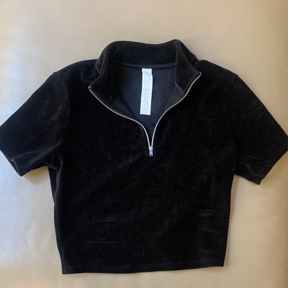 ALO crop top